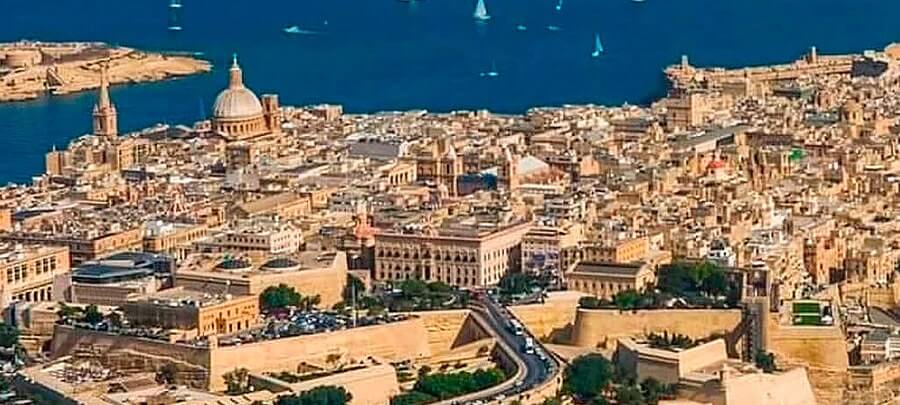 com/wWycieczka Valletta w pigulce