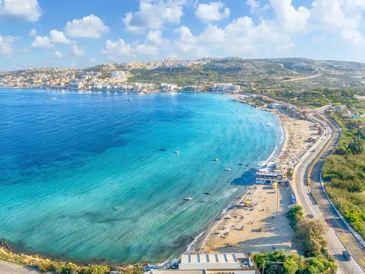 Plaże na Malcie: Mellieħa Bay